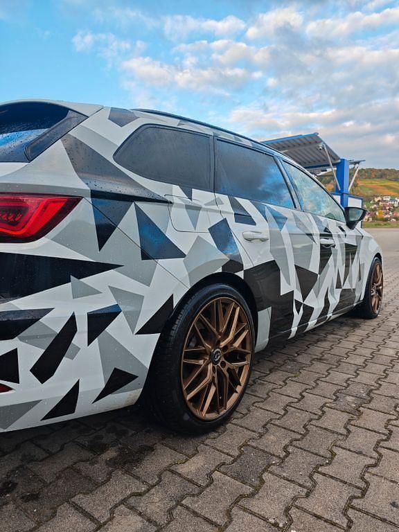 Gebraucht Seat Leon 4Drive 300 PS (220 kW) 2017 Weiß Limousine