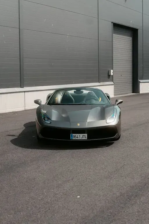 Gebraucht Ferrari 488 669 PS (492 kW) 2016 Grau Cabrio