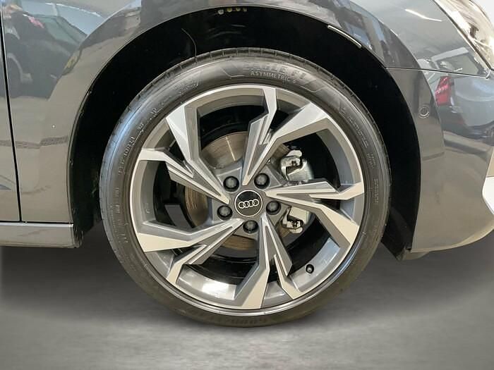 Gebraucht Audi A3 Advanced 116 PS (85 kW) 2025 Grau Limousine