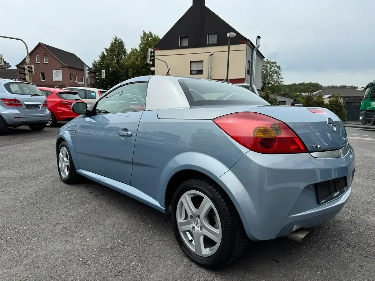 Gebraucht Opel Tigra 125 PS (91 kW) 2004 Blau Cabrio