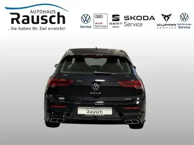 Gebraucht VW Golf VIII R-line 131 PS (96 kW) 2024 Schwarz Limousine