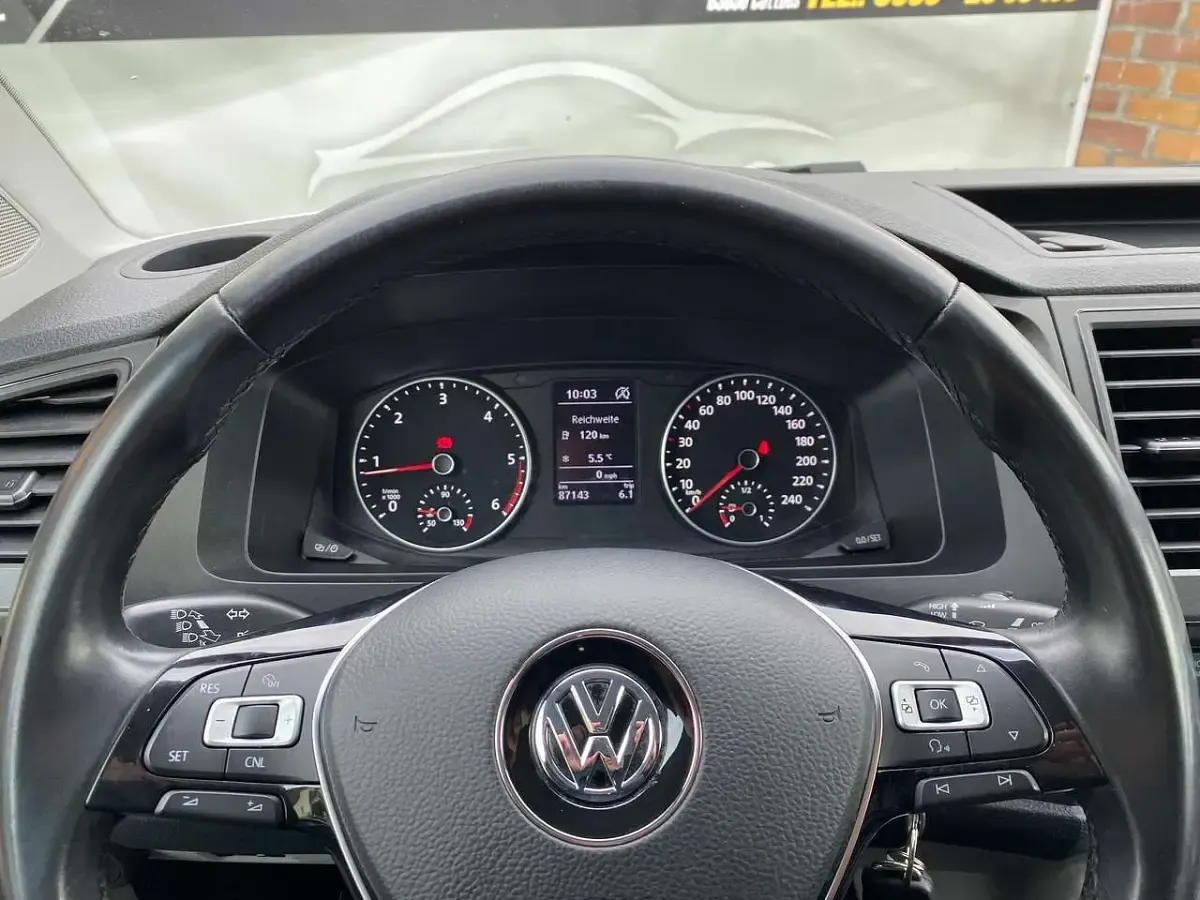 Gebraucht VW Transporter 150 PS (110 kW) 2019 Candyweiß Van