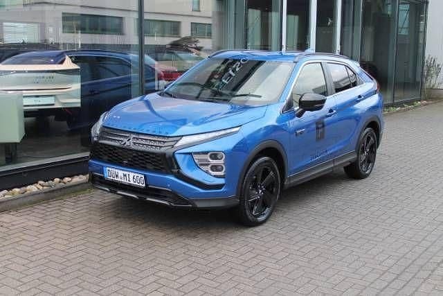Gebraucht Mitsubishi Eclipse Cross Plus 188 PS (138 kW) 2024 Blau SUV