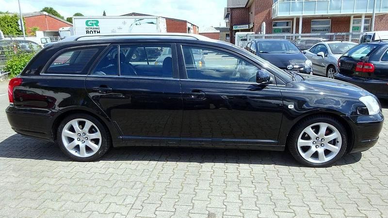 Gebraucht Toyota Avensis Executive 147 PS (108 kW) 2005 Schwarz Kombi