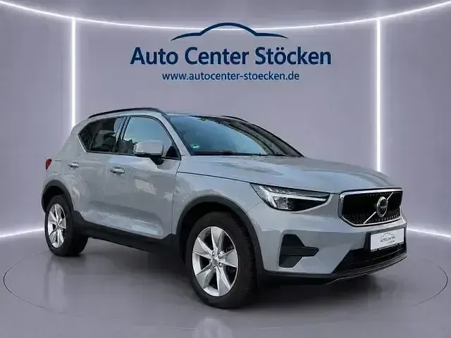 Gebraucht Volvo XC40 129 PS (94 kW) 2024 Grau SUV