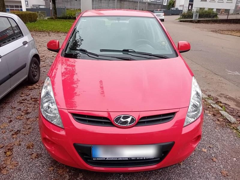 Rot Gebraucht 2010 Hyundai i20 Comfort Kleinwagen | 4.500 € (Fairer Preis) - Bild 1/4