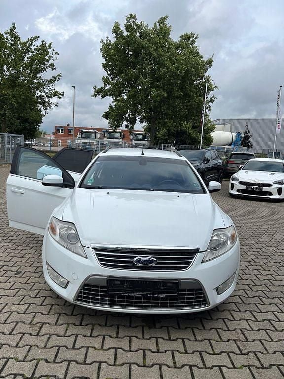 Weiß Gebraucht 2009 Ford Mondeo Limousine | 2.344 € (Guter Preis) - Bild 1/4