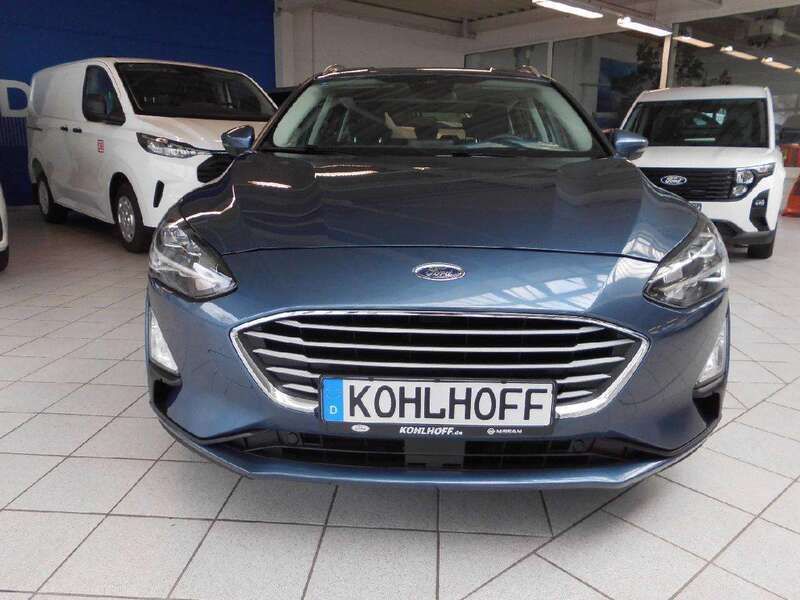 Chromablau metallic (metallic) Gebraucht 2020 Ford Focus Cool & Connect Kombi | 17.450 € (Fairer Preis) - Bild 1/4