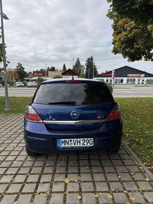 Gebraucht Opel Astra Selection 90 PS (66 kW) 2009 Limousine