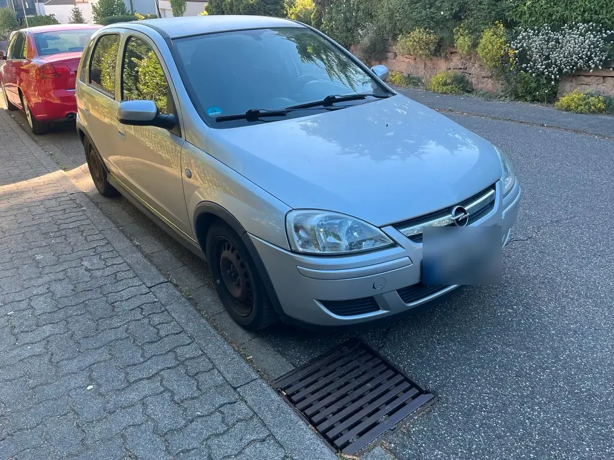 Usata Opel Corsa 80 CV (58 kW) 2006 Argento Utilitaria