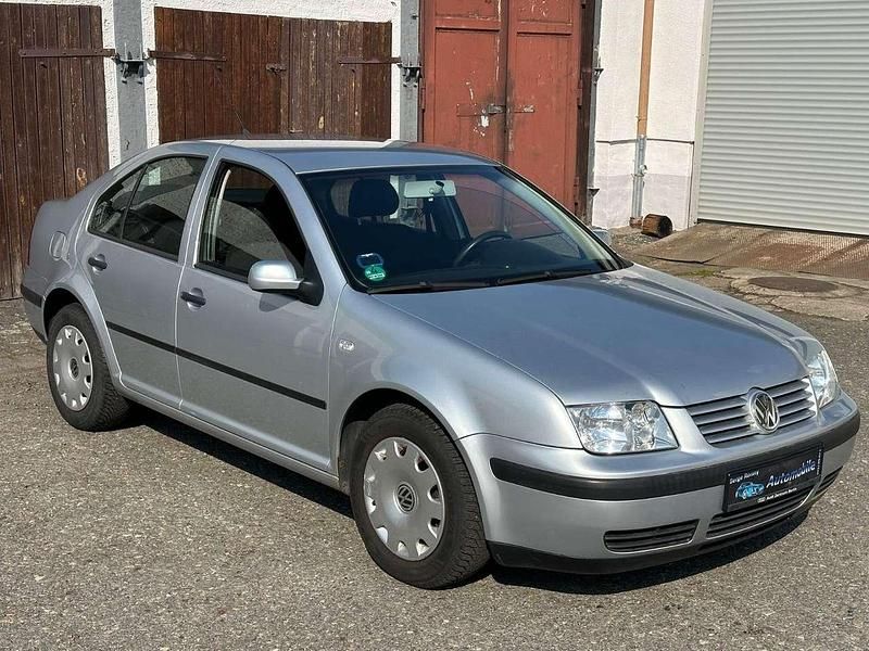 Gebraucht VW Bora 116 PS (85 kW) 2002 Silber Limousine