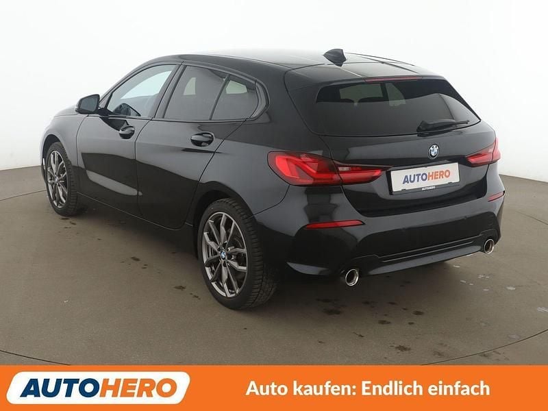 Gebraucht BMW 120 Sport Line 178 PS (130 kW) 2022 Schwarz Kleinwagen