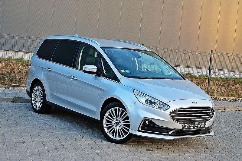 Gebraucht Ford Galaxy 150 PS (110 kW) 2019 Silber Van / Kleinbus