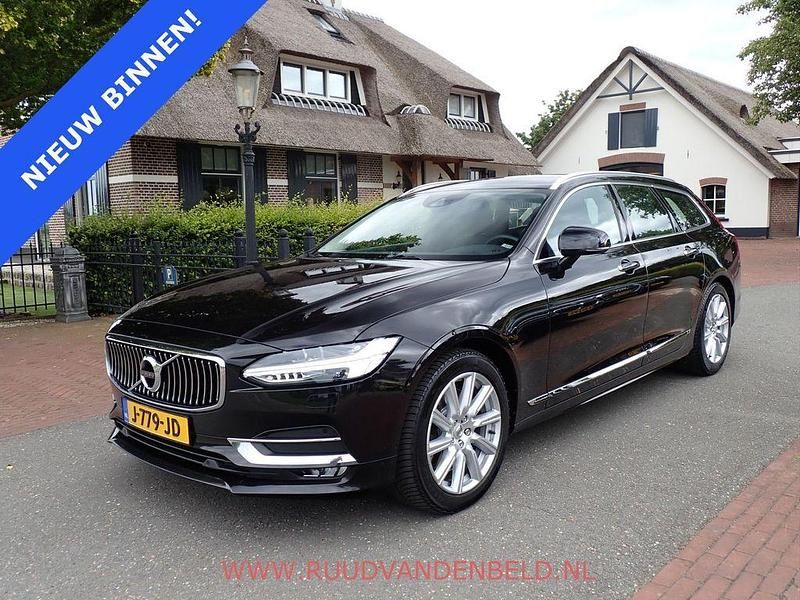 Schwarz Gebraucht 2020 Volvo V90 Inscription Kombi | 21.000 € (Etwas zu teuer) - Bild 1/4