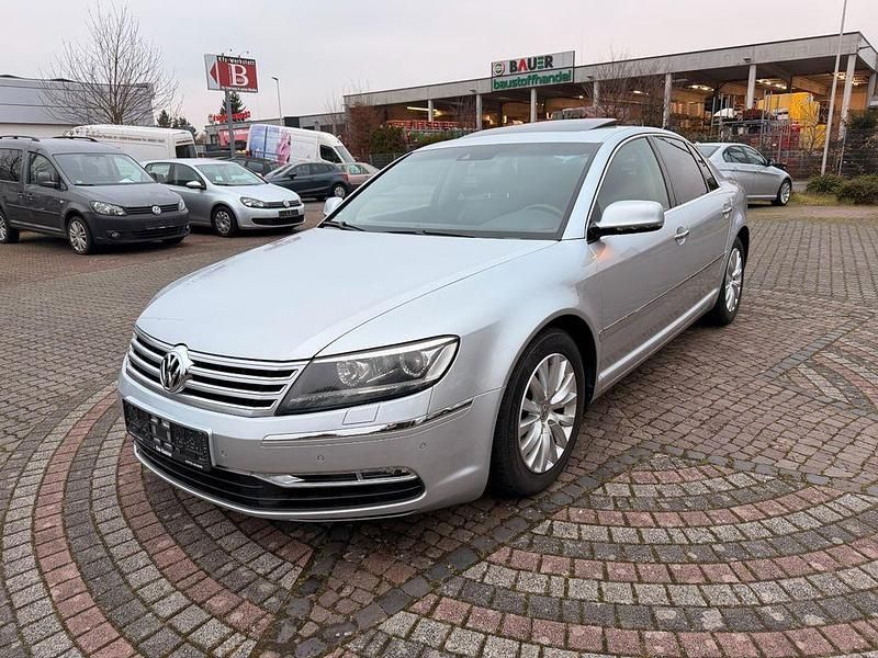 Silber Gebraucht 2012 VW Phaeton Limousine | 9.900 € (Guter Preis) - Bild 1/4