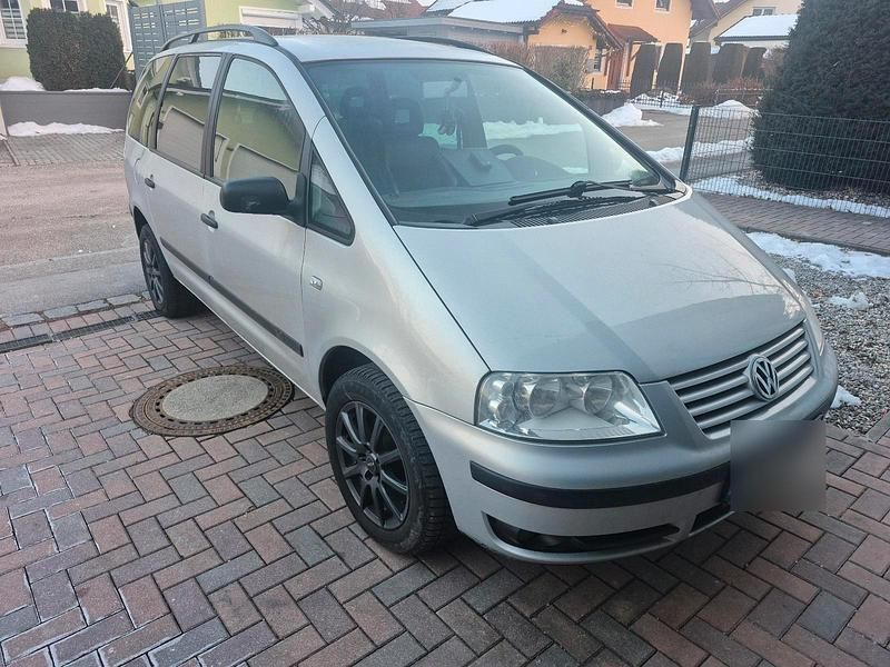 Silber Gebraucht 2001 VW Sharan Van / Kleinbus | 2.600 € (Etwas zu teuer) - Bild 1/4
