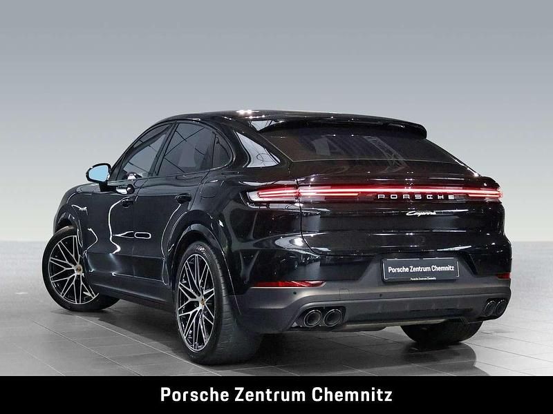 Second-hand Porsche Cayenne 470 CP (345 kW) 2024 Negru SUV