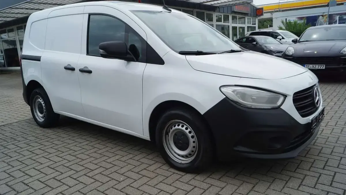 Gebraucht Mercedes Citan 108 75 PS (55 kW) 2021 Arktikweiss Van / Kleinbus