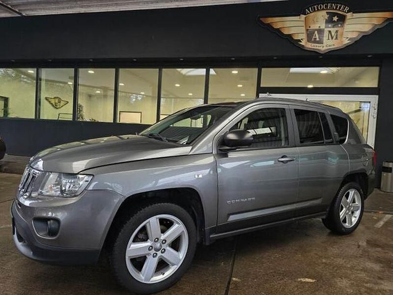Gebraucht Jeep Compass Limited 136 PS (100 kW) 2012 Mineral gray met. clear coat (metallic) SUV