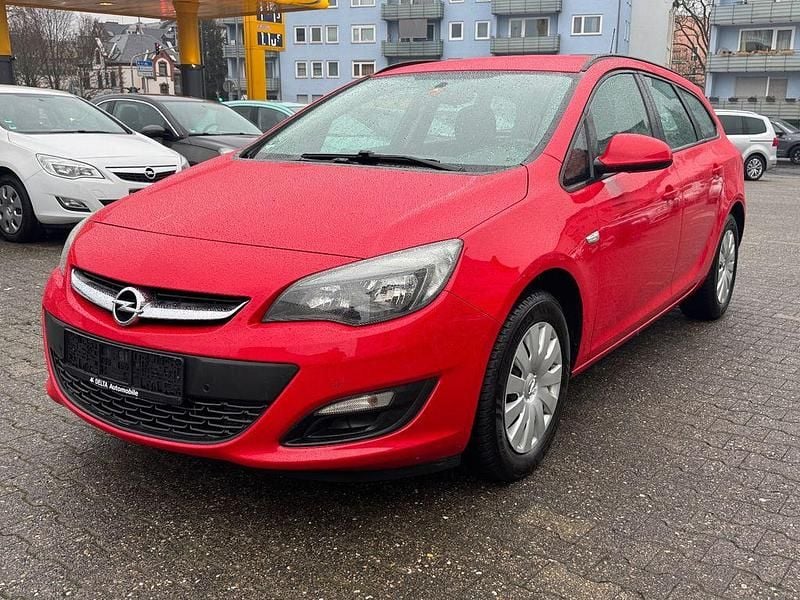 Gebraucht Opel Astra Edition 110 PS (80 kW) 2016 Rot Kombi