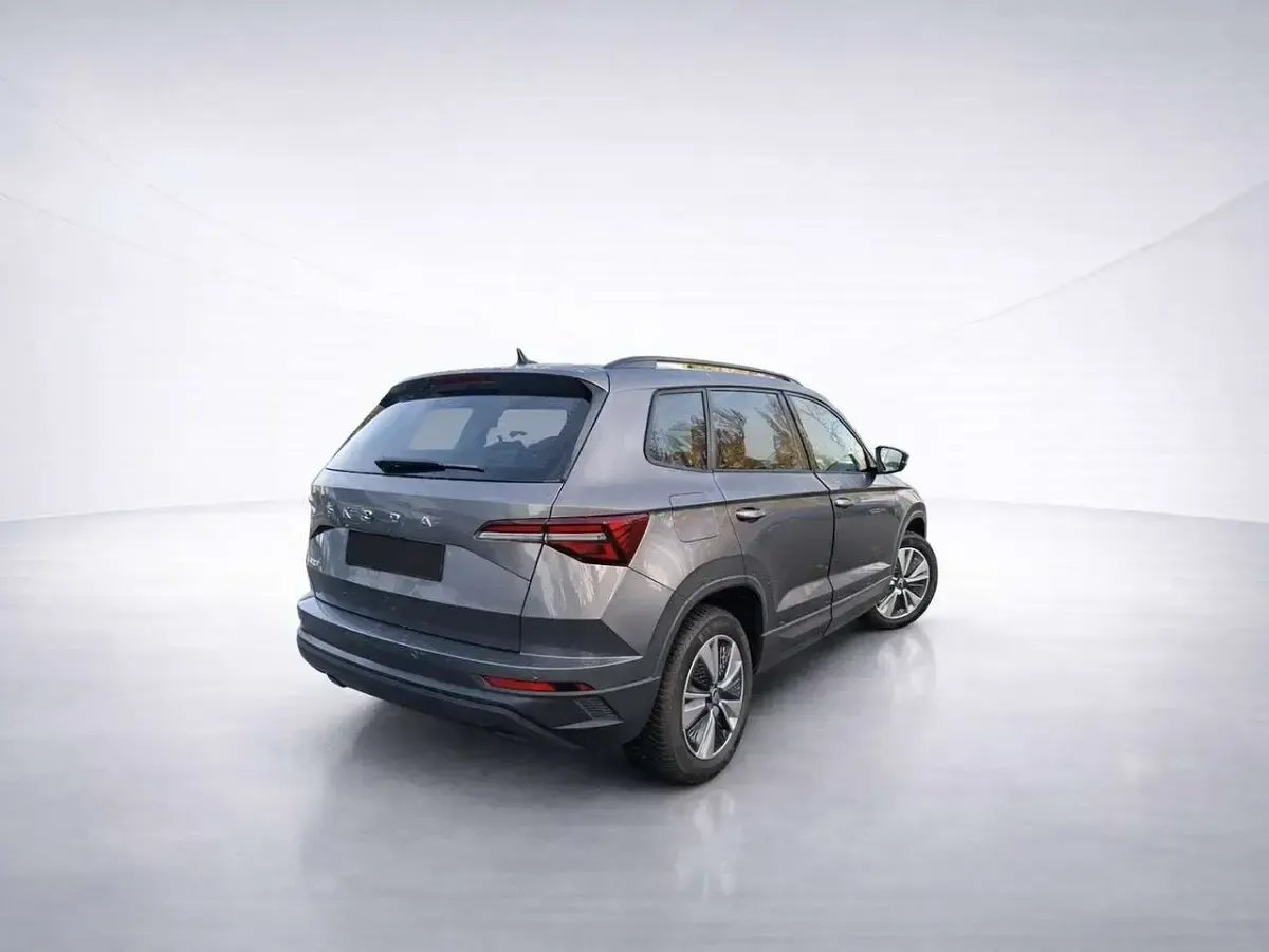 Gebraucht Skoda Karoq Ambition 150 PS (110 kW) 2023 Graphitegrau metallic SUV