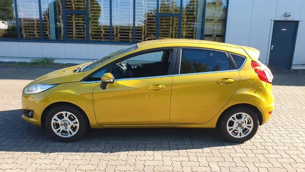 Gebraucht Ford Fiesta 101 PS (74 kW) 2016 Kleinwagen