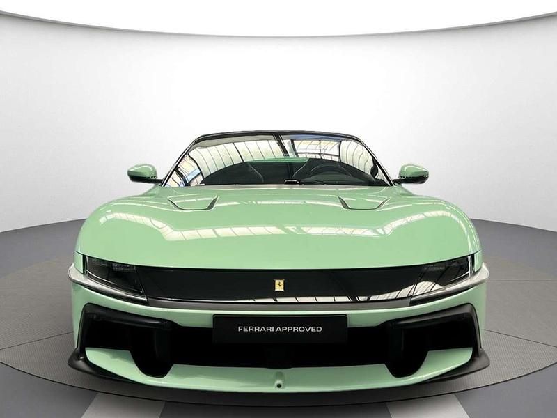 Gebraucht Ferrari 12 Cilindri 825 PS (606 kW) 2025 Verde pallido Cabrio