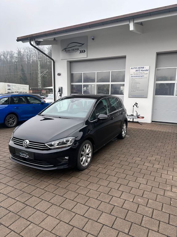 Schwarz Gebraucht 2017 VW Golf Sportsvan Highline Van / Kleinbus | 15.900 € (Fairer Preis) - Bild 1/4