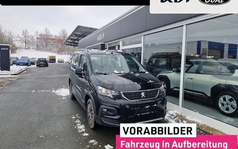 Schwarz Gebraucht 2023 Peugeot Rifter Allure Van / Kleinbus | 20.499 € (Fairer Preis) - Bild 1/4