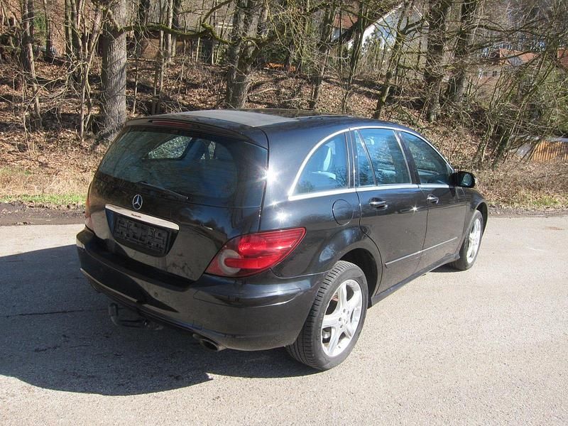 Gebraucht Mercedes R350 272 PS (200 kW) 2007 Schwarz Van / Kleinbus