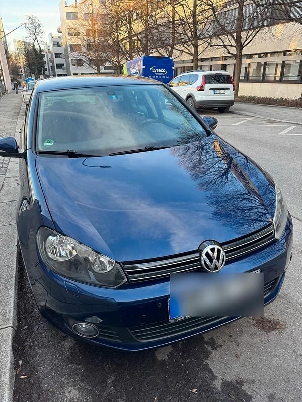Gebraucht VW Golf VI 140 PS (102 kW) 2009 Blau Kleinwagen