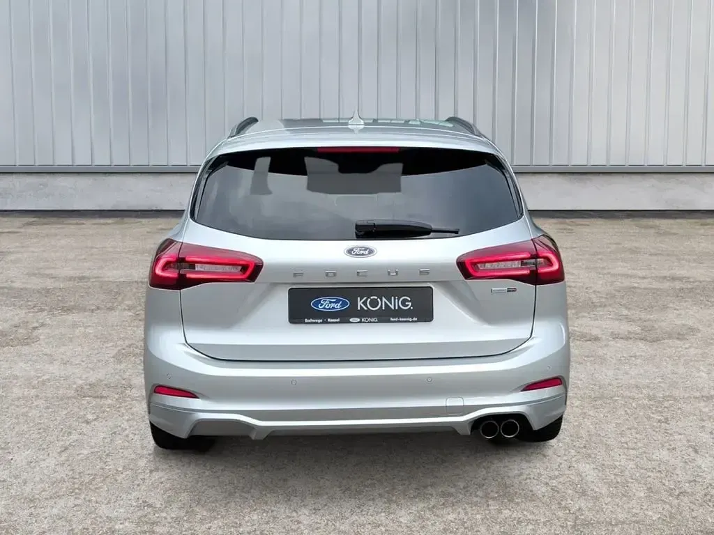 Gebraucht Ford Focus ST-Line 125 PS (91 kW) 2023 Silber Limousine