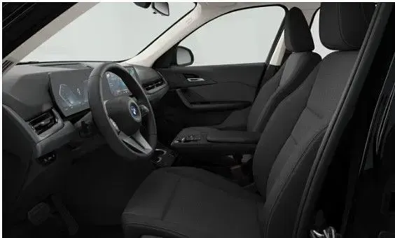 Neu BMW iX1 150 kW (204 PS) 2026 Schwarz SUV