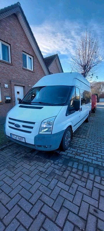 Weiß Gebraucht 2011 Ford Transit Van | 11.999 € - Bild 1/4