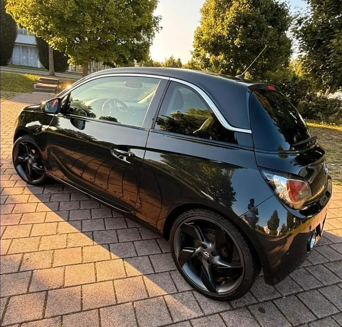 Gebraucht Opel Adam Eco 101 PS (74 kW) 2013 Schwarz Kleinwagen