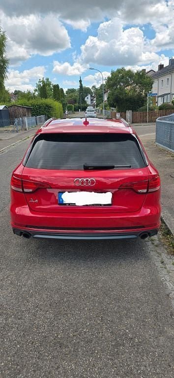 Rot Gebraucht 2018 Audi A4 Design Limousine | 21.800 € (Fairer Preis) - Bild 1/4