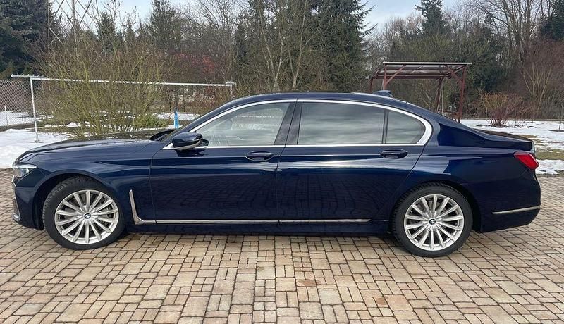 Gebraucht BMW 740 Performance 340 PS (250 kW) 2020 Blau Limousine