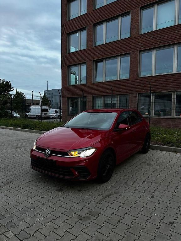 Rot Gebraucht 2022 VW Polo Life Limousine | 17.650 € (Etwas zu teuer) - Bild 1/4