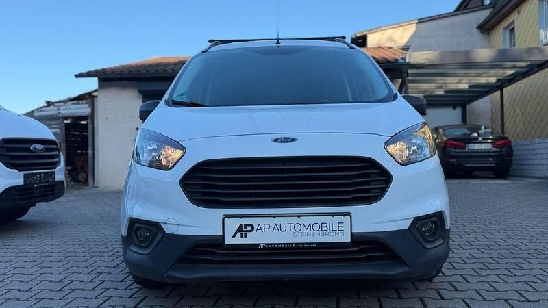 Gebraucht Ford Transit Trend 101 PS (74 kW) 2021 Weiß Van / Kleinbus