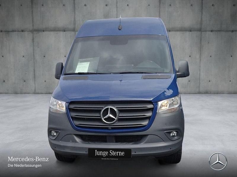 Gebraucht Mercedes Sprinter 170 PS (125 kW) 2024 Blau Van