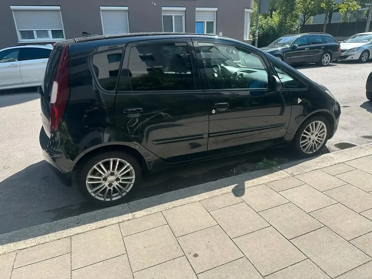 Gebraucht Mitsubishi Colt 95 PS (69 kW) 2007 Schwarz Kleinwagen