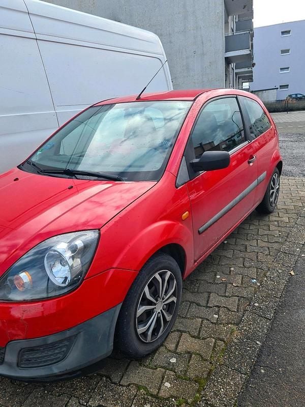 Gebraucht Ford Fiesta 60 PS (44 kW) 2005 Rot Kleinwagen