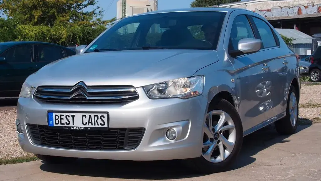 Gebraucht Citroën C-Elysee I Exclusive 99 PS (72 kW) 2017 Silber Limousine