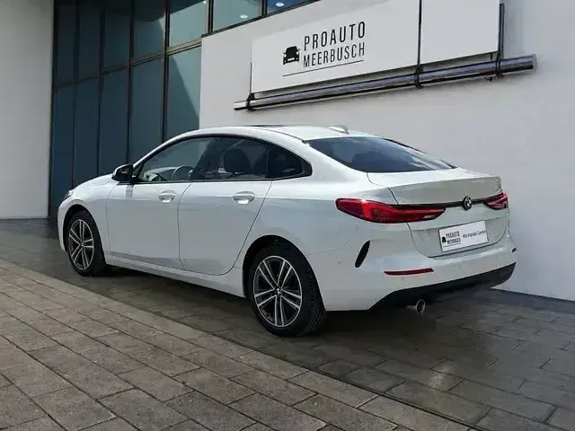 Gebraucht BMW 218 Performance 136 PS (100 kW) 2024 Mineralweiss Coupé
