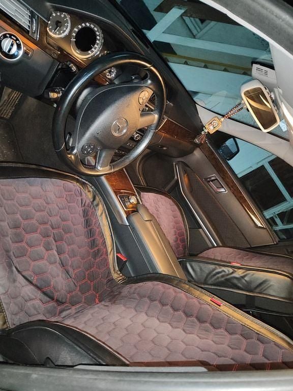 Gebraucht Mercedes E220 Elegance 170 PS (125 kW) 2012 Schwarz Limousine