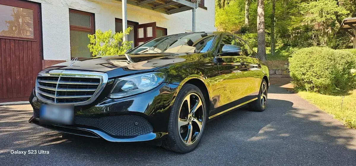 Gebraucht Mercedes E200 150 PS (110 kW) 2016 Schwarz Limousine