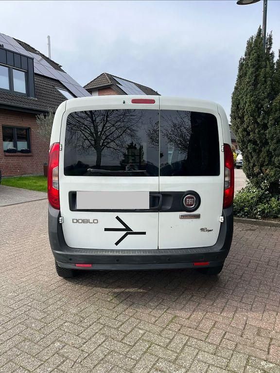 Gebraucht Fiat Doblò 90 PS (66 kW) 2015 Weiß Van / Kleinbus