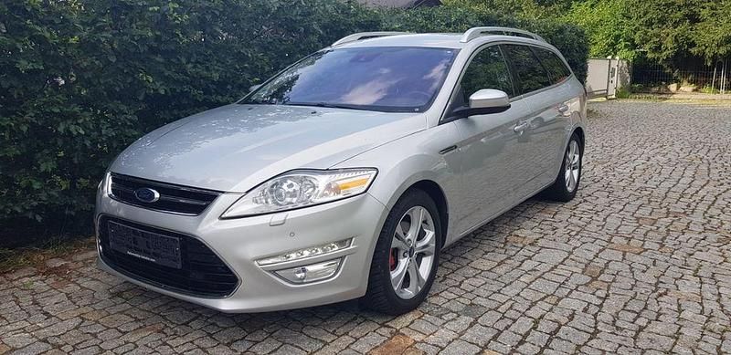 Silber Gebraucht 2012 Ford Mondeo Titanium Limousine | 5.000 € (Guter Preis) - Bild 1/4