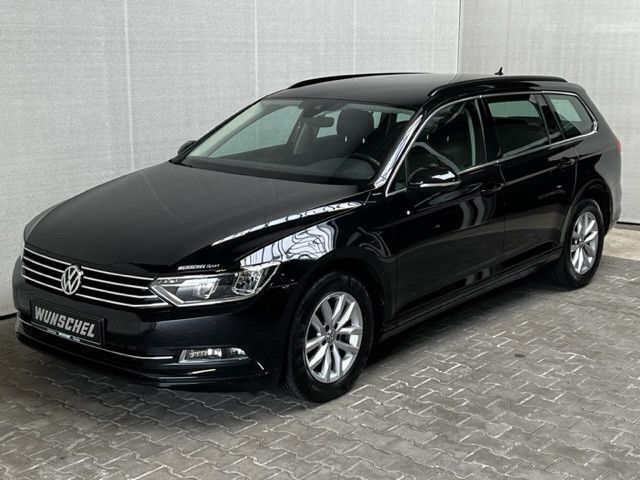 Schwarz Gebraucht 2019 VW Passat Comfortline Kombi | 20.995 € (Fairer Preis) - Bild 1/4