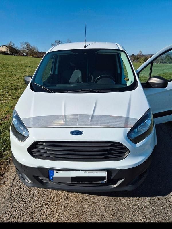Gebraucht Ford Transit 101 PS (74 kW) 2017 Weiß Van / Kleinbus